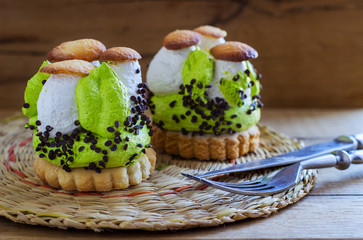 cake with cream mushroom