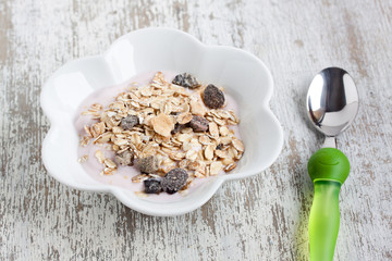 muesli with yogurt