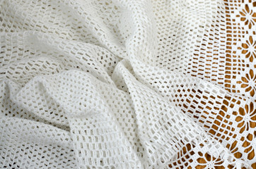 Crochet with white yarn.