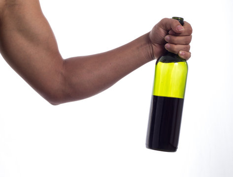 mano con una botella
