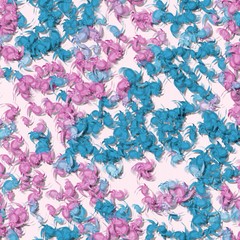 Fototapeta premium Randomly scattered abstract shapes in blue and pink