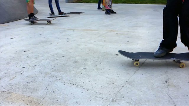 Skateboard in slow motion