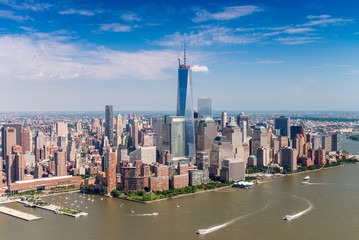 Aerial skyline of Lower Manhattan on a beautiful sunny day - obrazy, fototapety, plakaty