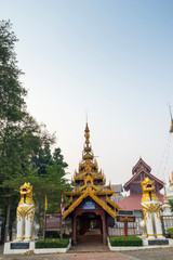 Thai-Burmese fusion art of Maehongson temple