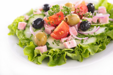 salad with ham and tomato