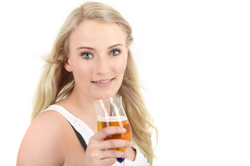 Frisches Bier trinken