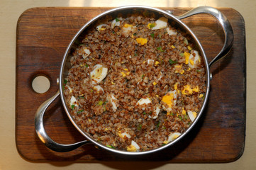buckwheat porridge with chopped boiled egg and green onion