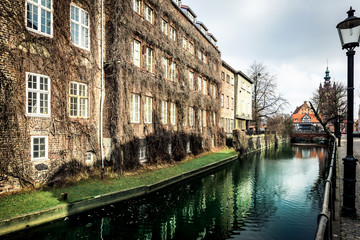 Naklejka premium canal and old historic buildings Gdansk