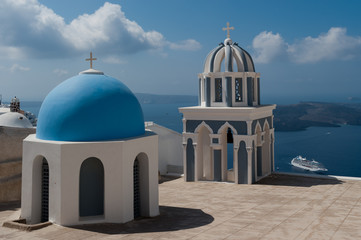 Fototapeta na wymiar Cupole a Santorini 6