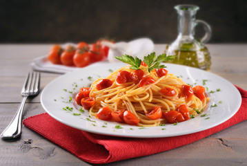 Spaghetti with cherry tomatoes pachino