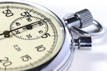 analoge Stoppuhr isoliert auf weißem Hintergrund