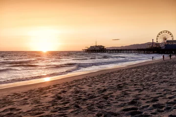 Zelfklevend Fotobehang santa monica beach, Los Angeles, California © senai aksoy