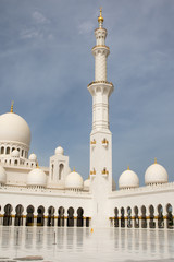Fototapeta na wymiar Sheikh Zayed grande mosquée d'Abu Dhabi