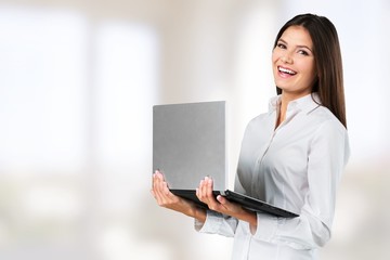 Analisis. Businesswoman with laptop computer in stressful
