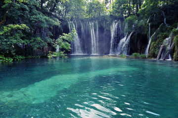 Fototapeta na wymiar Waterfalls in Plitvice Lakes National Park, Croatia
