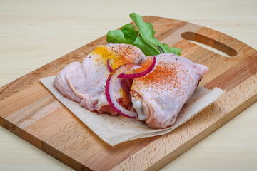 Raw chicken thights