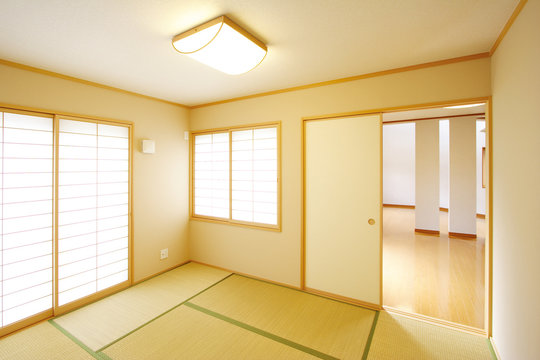 和室と奥に見える LDKイメージ　　シンプル家具なし　施工例