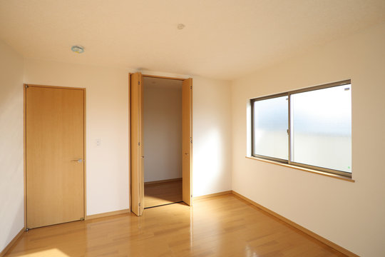 洋室 6帖　シンプル　家具なし　施工例　ウォークインクローゼット付き　ドア開いたパターン
