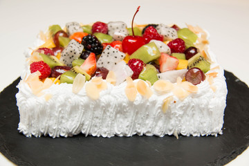 Fruits cake fresh cream