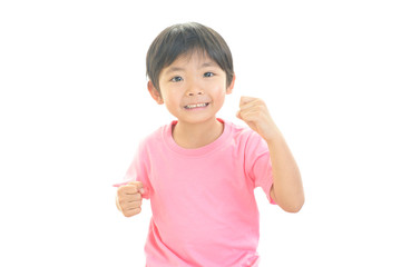 ガッツポーズの男の子