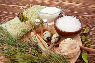 Coniferous bath salt and towel