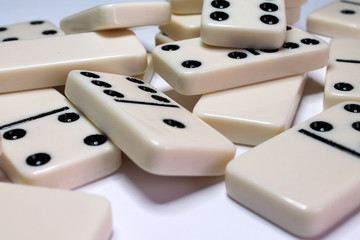 Domino pieces