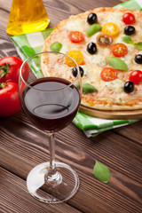 Pizza and red wine