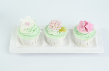 Wedding cupcakes