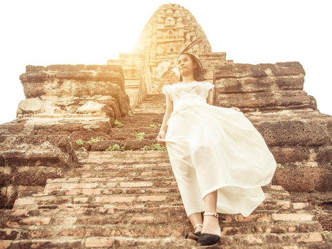 asian model in buddhist temple