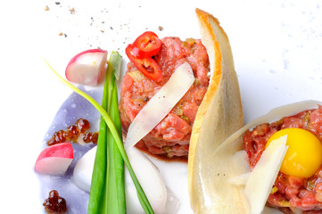 veal tartare appetizer