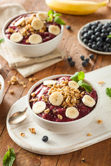 Healthy Organic Berry Smoothie Bowl