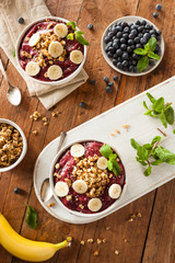 Healthy Organic Berry Smoothie Bowl