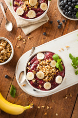 Healthy Organic Berry Smoothie Bowl