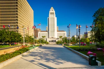 Fototapeten City Hall, seen at Grand Park in downtown Los Angeles, Californi © jonbilous