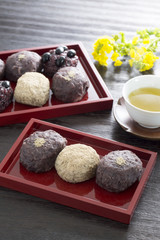牡丹餅と緑茶