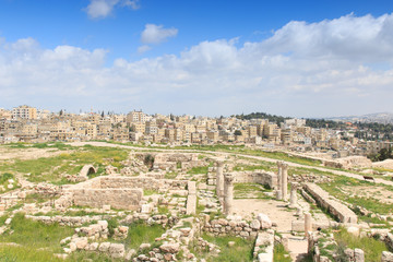 Fototapeta na wymiar Amman Citadel ruins in Jordan