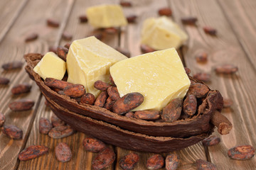Natural cocoa butter