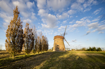 wiatrak holenderski © Mike Mareen