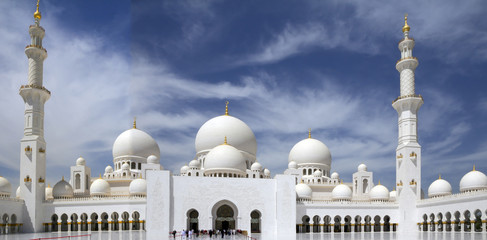Обьединённые Арабские Эмираты. Абу-Даби. Белая мечеть.