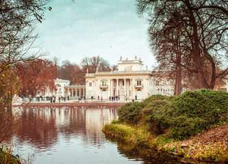 Fototapeta premium Royal Palace on the Water in Lazienki Park