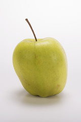 Яблоко голден