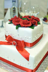 sweet cakes to celebrate graduates