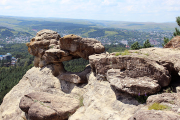 Живописные камни