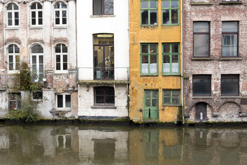 Fototapeta na wymiar Canal Buildings