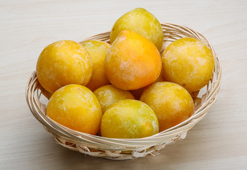 Yellow plums