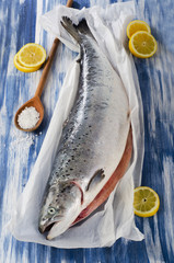 Salmon with lemon and spices