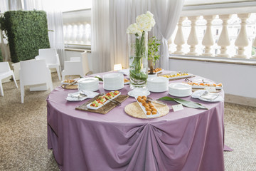 catering table set
