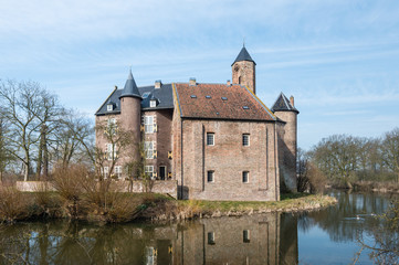 Naklejka premium Old Dutch castle in early morning light