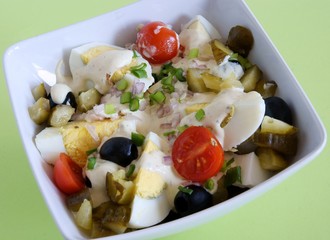 vegetable salad with cream sauce