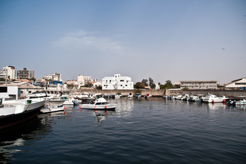 Fototapeta na wymiar pleasure boats in Dakar